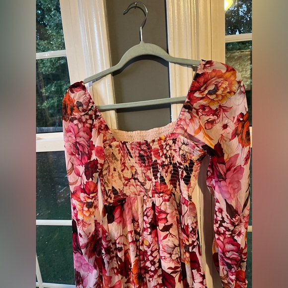 Express Floral Long Sleeve Smocked Romper - Picture 7 of 8